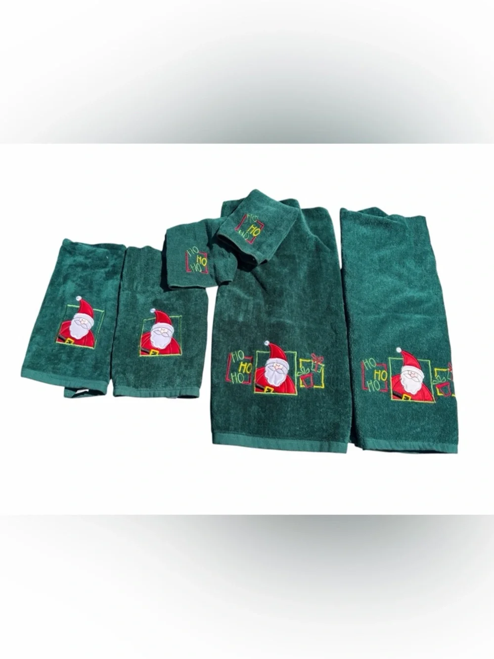 Vintage Christmas Embroidered Santa Towel Set Green Kitchen & Bath Towels